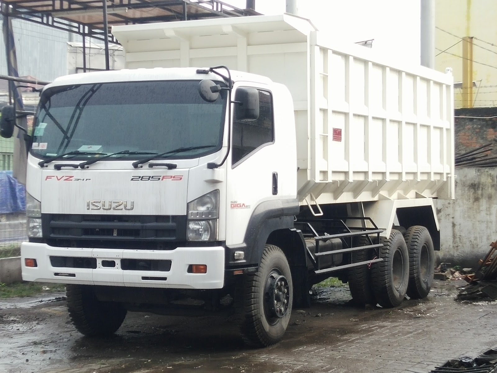 Isuzu Isuzu Elf N Series Microbus Makassar 2019 Ardy Isuzu Makassar