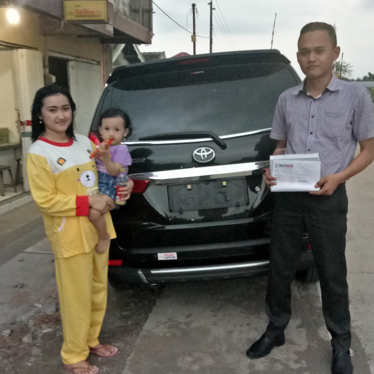 SERAH TERIMA AVANZA 13 G MT NGANJUK Robert Toyota Surabaya